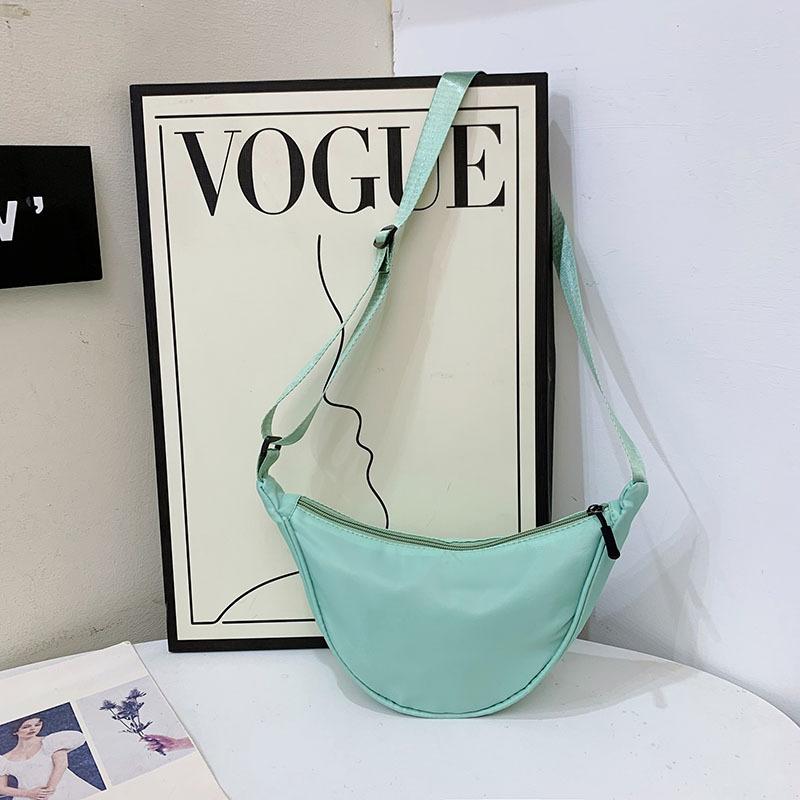 

Текстурированная женская сумка-мессенджер новый легкий спортивный стиль повседневная маленькая сумка-саквояж универсальная подмышечная наплечная сумка-пельмень single pack светло-синий