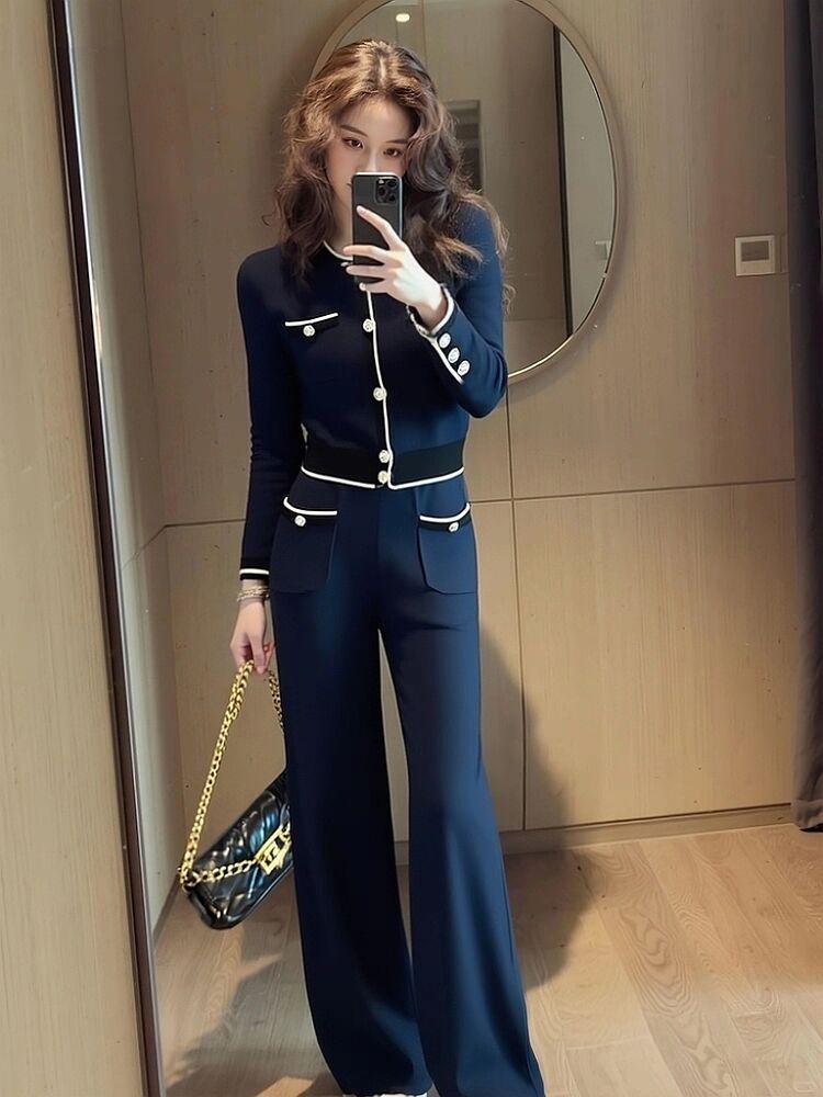 

Luxurious Dark Blue Knit Cardigan & Wide-Leg Pants Set for Fall/Winter - Elegant & Slimming Two-Piece Fashion Ensemble M
