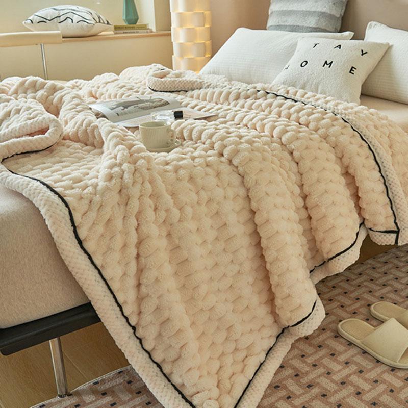 Nordic Double-Layer Thick Coral Fleece Blanket Keep Warm and Super Soft Sofa Nap Cover Queen King Quilt with Velvet for Winter