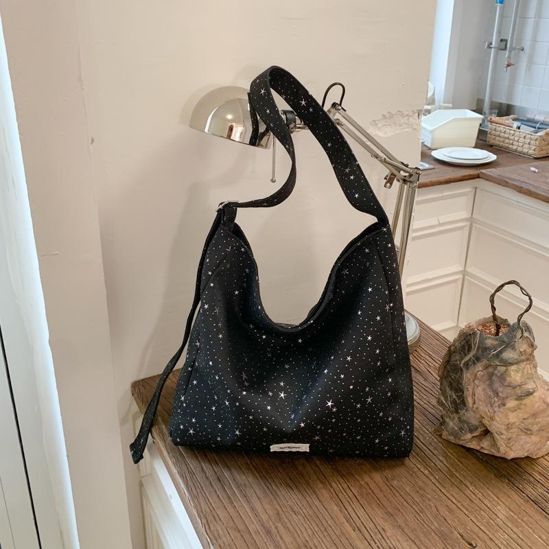 Large-capacity Commuter Tote Bag - Versatile and Stylish Crossbody Bag for Daily Use