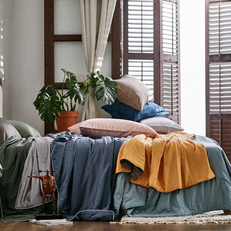 Brangdy Ice Silk Cool Summer Quilt