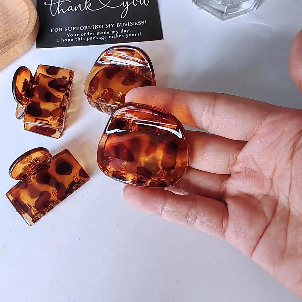 retro small coffee leopard print shark clip niche high-end style grab clip hair accessory 2PC Leopard Hair Claw  Women