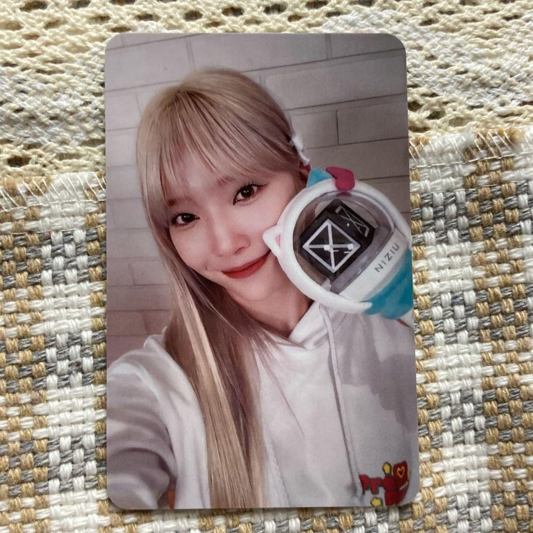 

[USED] NiziU Korea 2nd Week PressPlay Exclusive Sanok Mayuka Trading Card