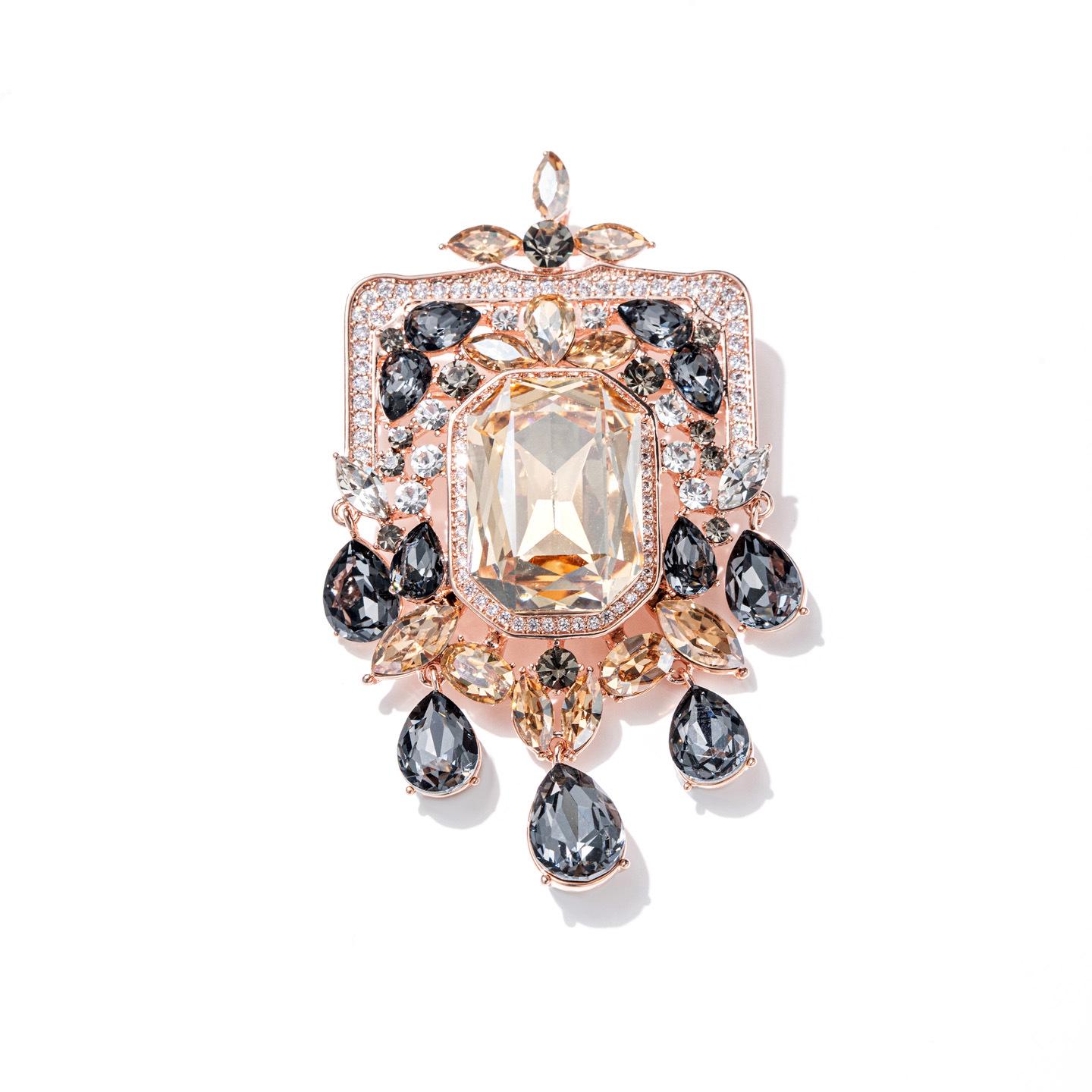 Bo Xin Yun European Retro Tassel Geometric Women s Fashion Brooch