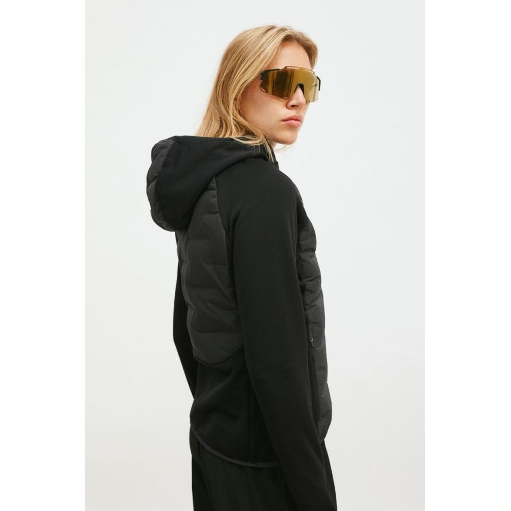 

Куртка HM tHerMoMove Hybrid черная