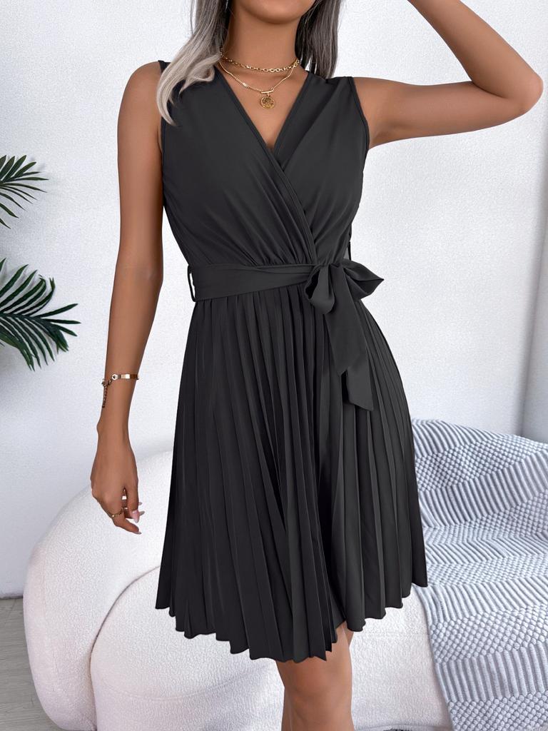 Temperament Cross V-neck Sleeveless Waist Pleated Dress