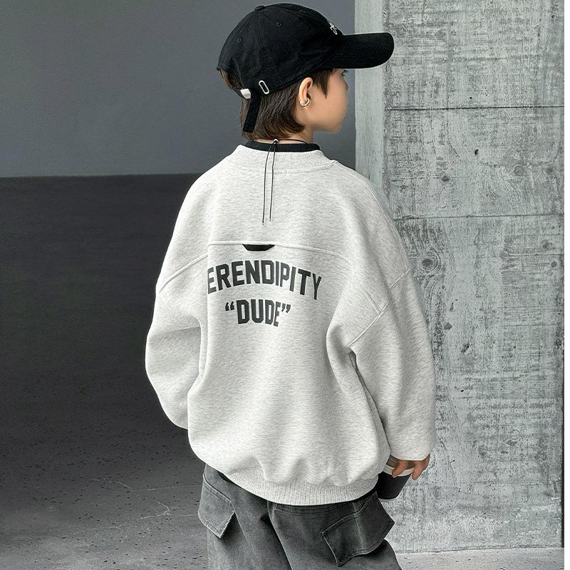 2025 Boys' Fleece-lined Sweatshirt: Warm Niche Design for Autumn/Winter