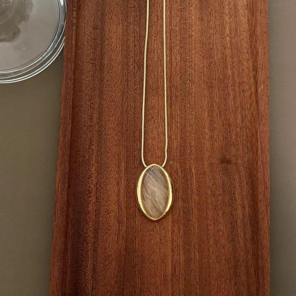 Oval Natural Citrine Pendant Necklace - Retro, Personalized, Versatile Luxury Sweater Chain