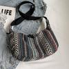 Veske med stor kapasitet i etnisk stil Ny trendy mote Crossbody dumplingveske Ins Retro allsidig skulderveske Dame