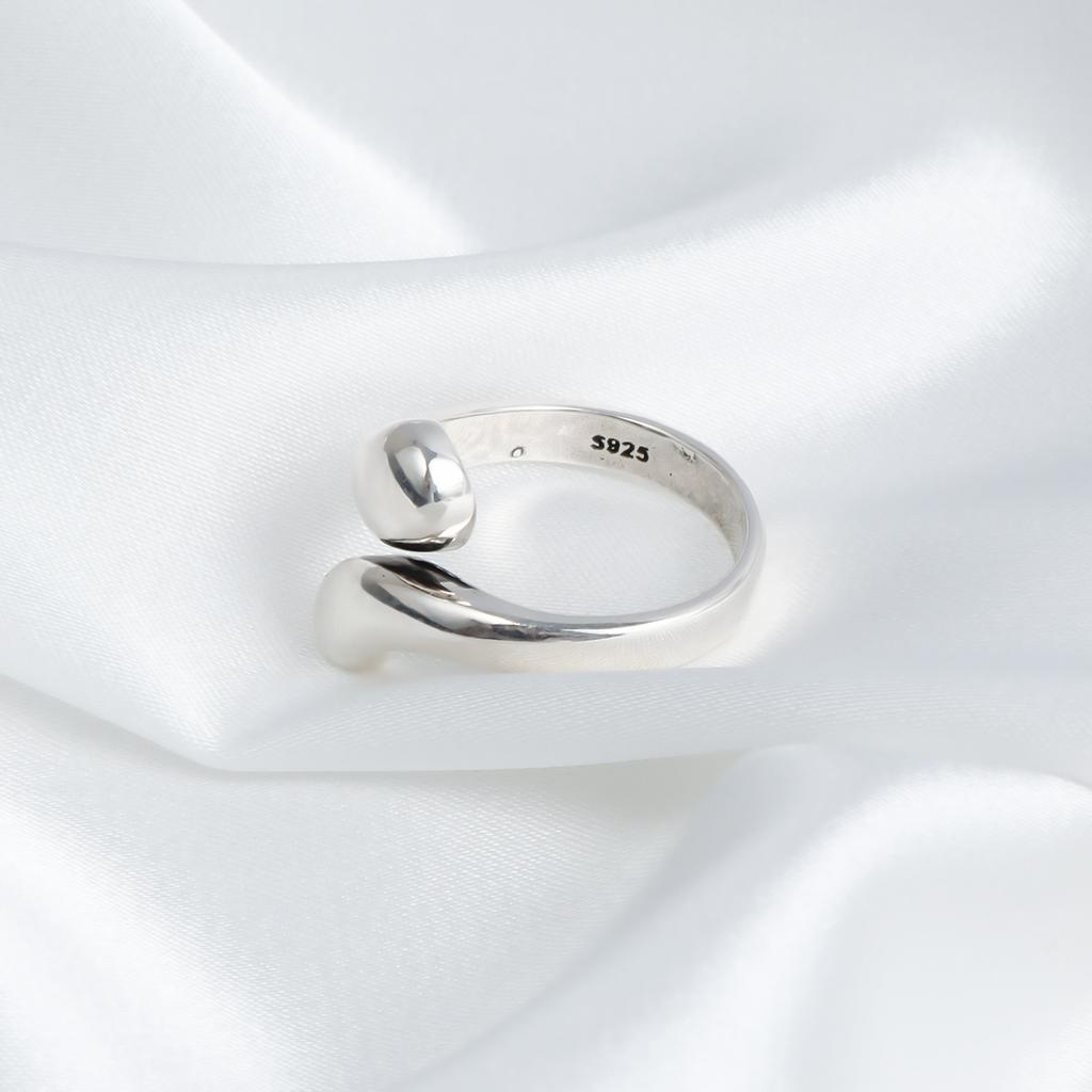 Casual and fashionable water drop design cold wind simple and versatile personalized opening ring