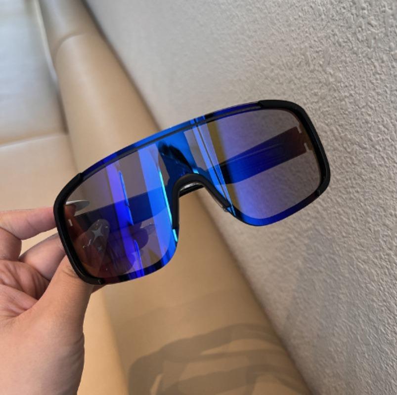 Men Oversized Fashion Outdoor Sports Sunglasses Durable AC Lens, PC Frame, Graduated Lens, Unisex, Sports Eyeglasses
