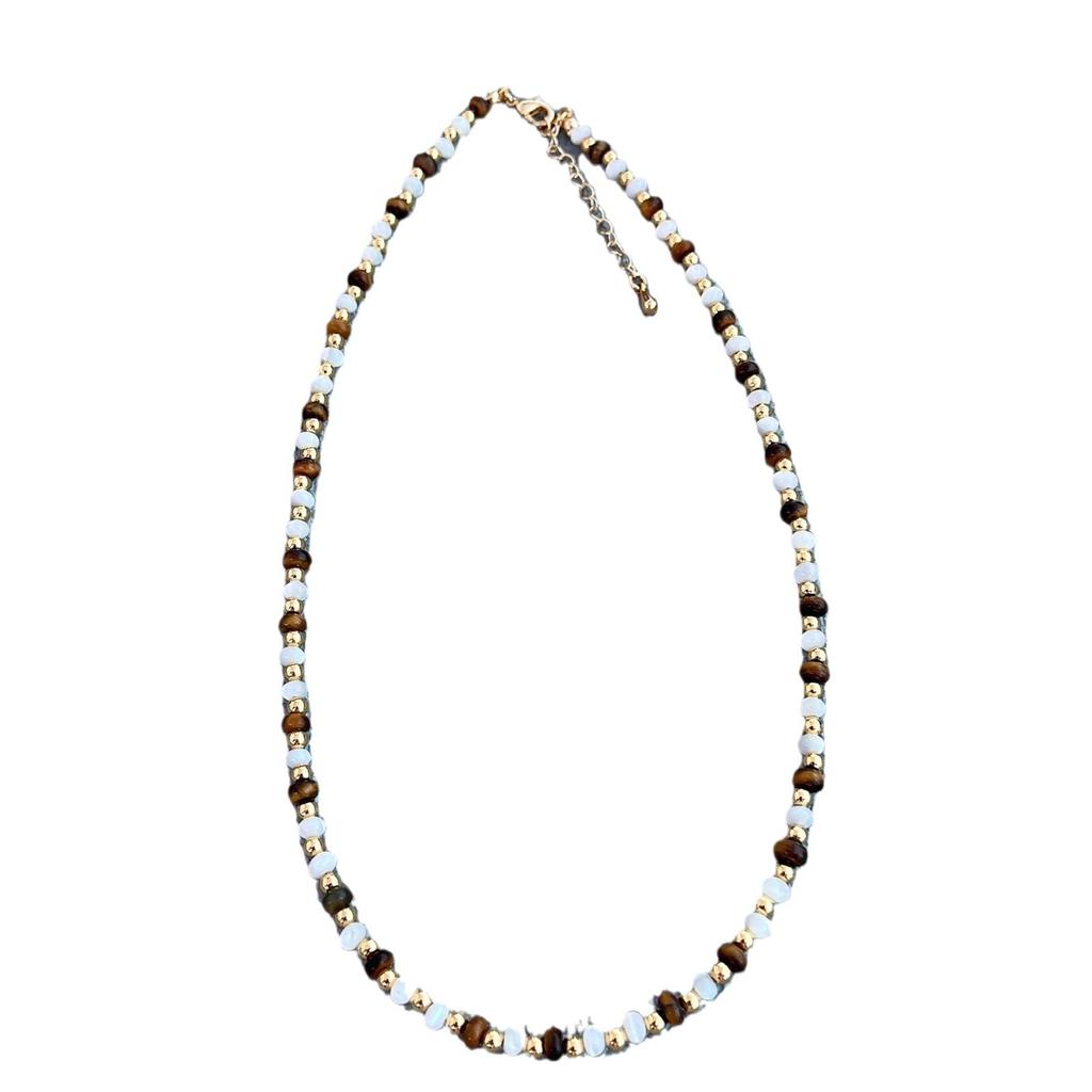 Tiger Eye & Mother-of-Pearl Beaded Choker Necklace for Women - Elegant Clavicle Chain with a Sweet & Cool High-End Style.