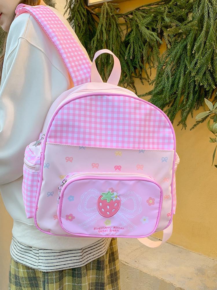 Niedlicher Mini-Rucksack aus Nylon mit rosa Erdbeeren, Schmetterlings- und Schleifenmotiv für den täglichen Gebrauch