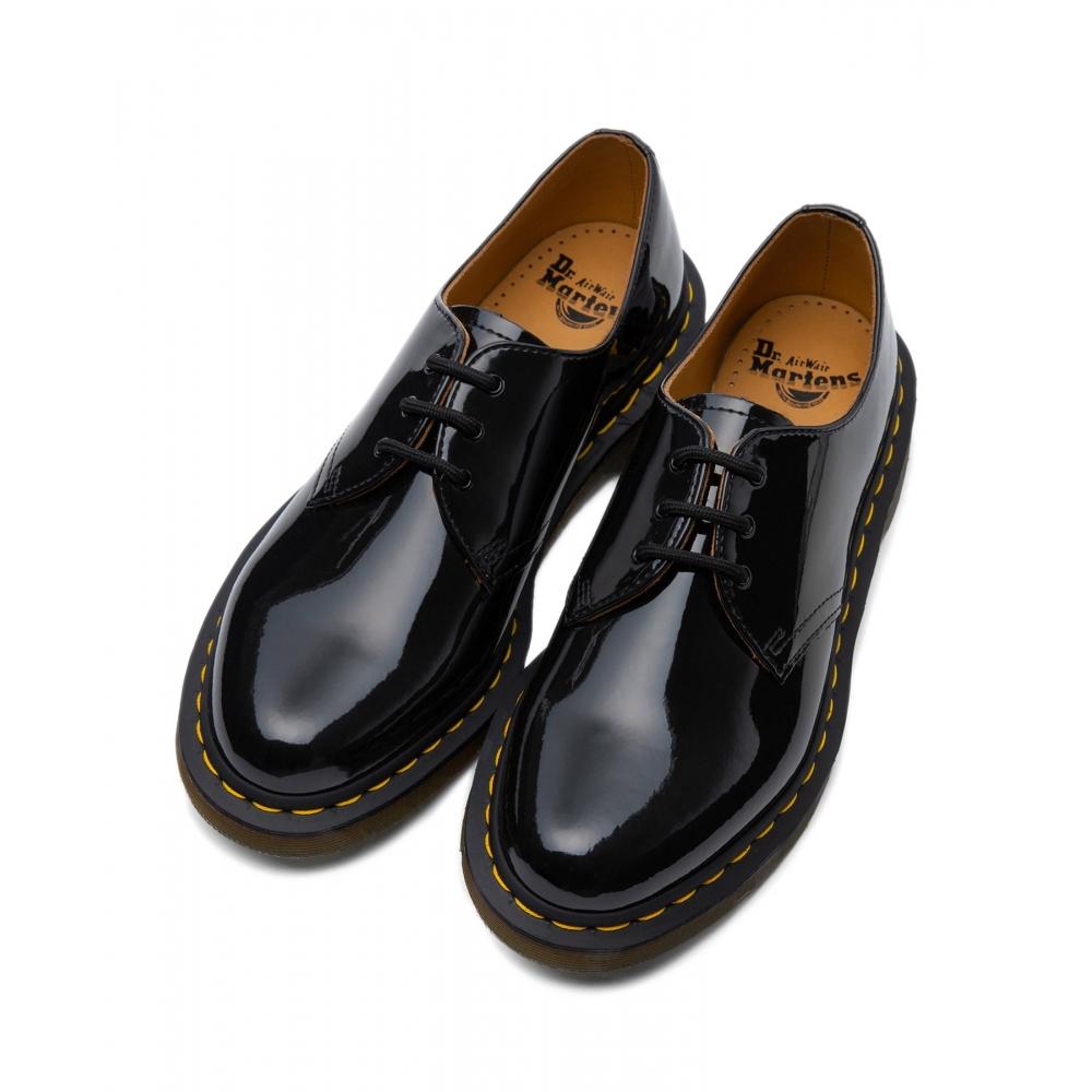 

DR.MARTENS 1461 ЭМАЛЬ С 3 ОТВЕРСТИЯМИ ЧЕРНАЯ 10084001