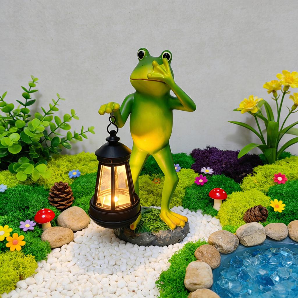 Solar Powered Frog Lantern Outdoor Garden Statue Waterproof Landscape Light Decorative Patio Yard Accent with LED Night Lighting for Pathway