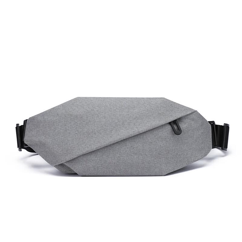 

Hu Feng Casual Sports Chest Bag