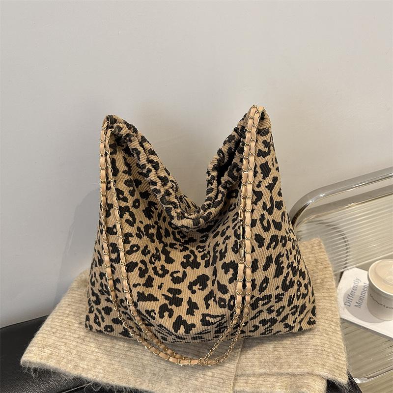 

Новая женская сумка ретро сумка через плечо большая вместимость корейская версия фланель леопардовый принт сумка-мессенджер студентка колледжа сумка-тоут для работы тренд