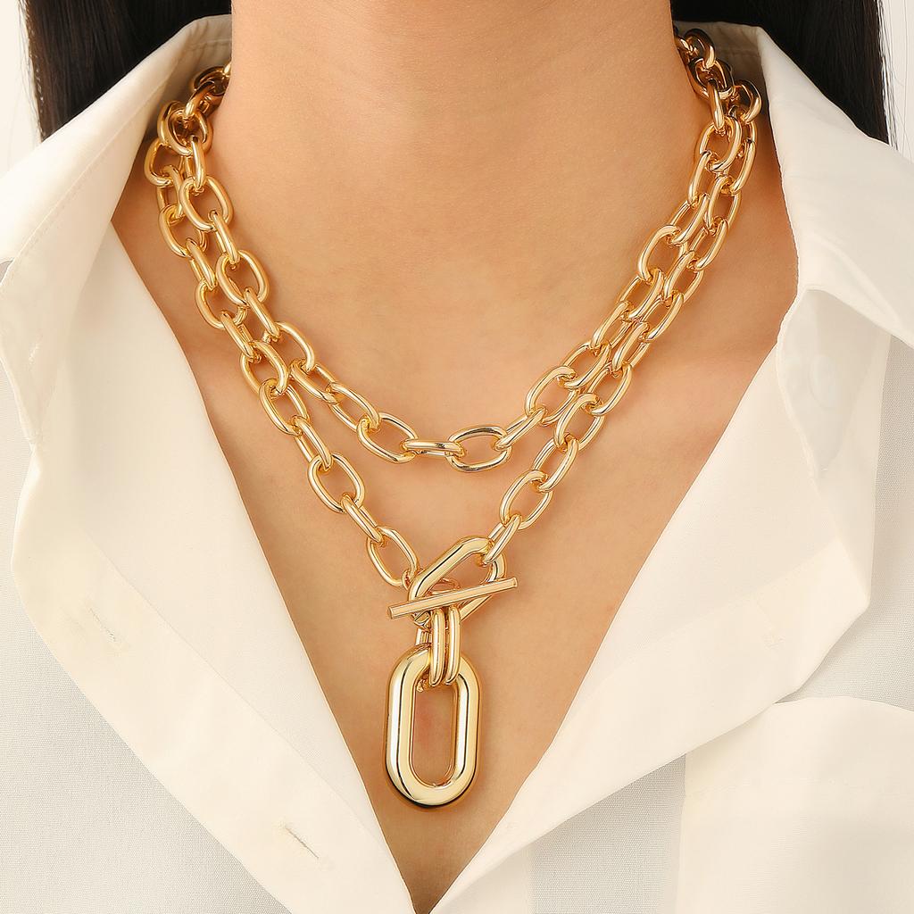 Fashionable Irregular Resin Leopard Oval Pendant Necklace for Women Ladies Coarse Chains OT Buckle Necklaces Jewelry Wholesale