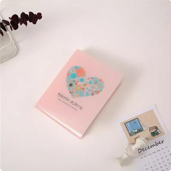 

Cartoon Instant Camera & Memory Album - 5-Inch & 6-Inch Baby Postcard Style 26 pages, holds 52 photos