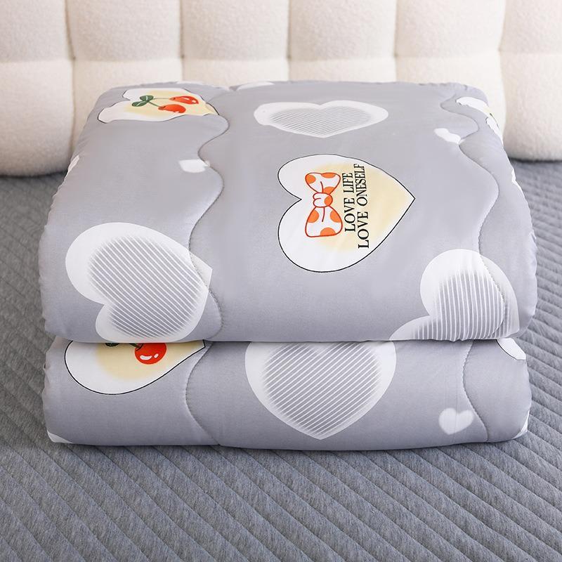 Skin-Friendly Cotton Quilt: Double-Sided, Washable Summer & Autumn Blanket
