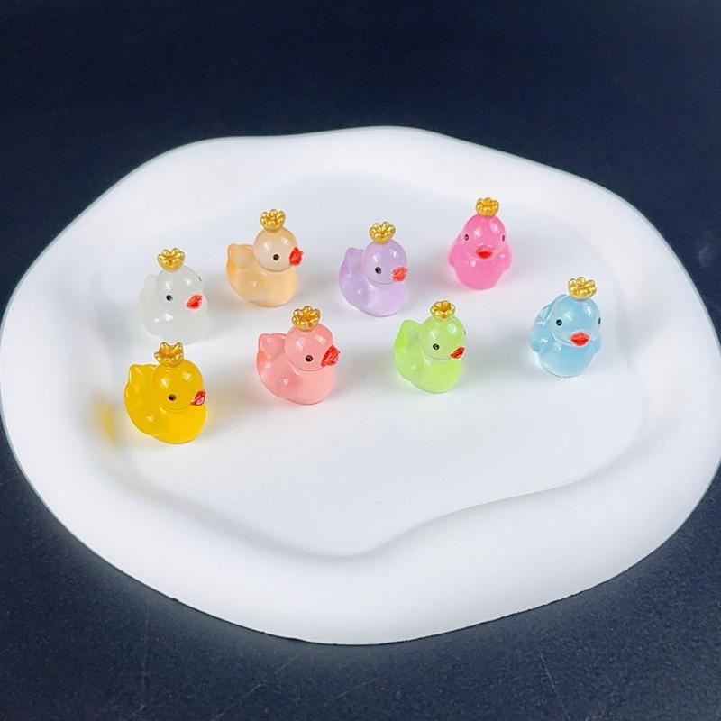 

Набор модных шармов для обуви Аксессуары Пряжка для обуви с отверстиями Милая светящаяся корона Утка DIY 3D украшения для обуви Детская вечеринка Подарок для мальчиков и девочек