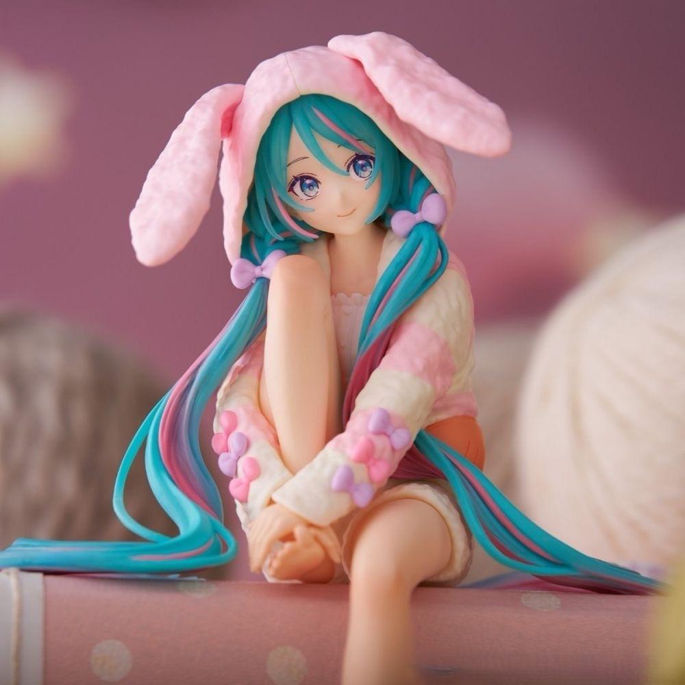15CM Anime HATSUNE MIKU Figure Noodle Stopper Figure Rabbit Ear Pajamas Model Toy Doll Aciton Figure Collection Gift PVC