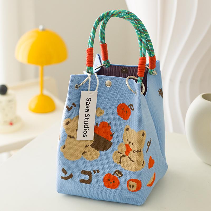 Stilvolle japanisch-koreanische Strickhandtasche: Große Tragetasche & Tragbare Pendel-Quadrat-Tasche