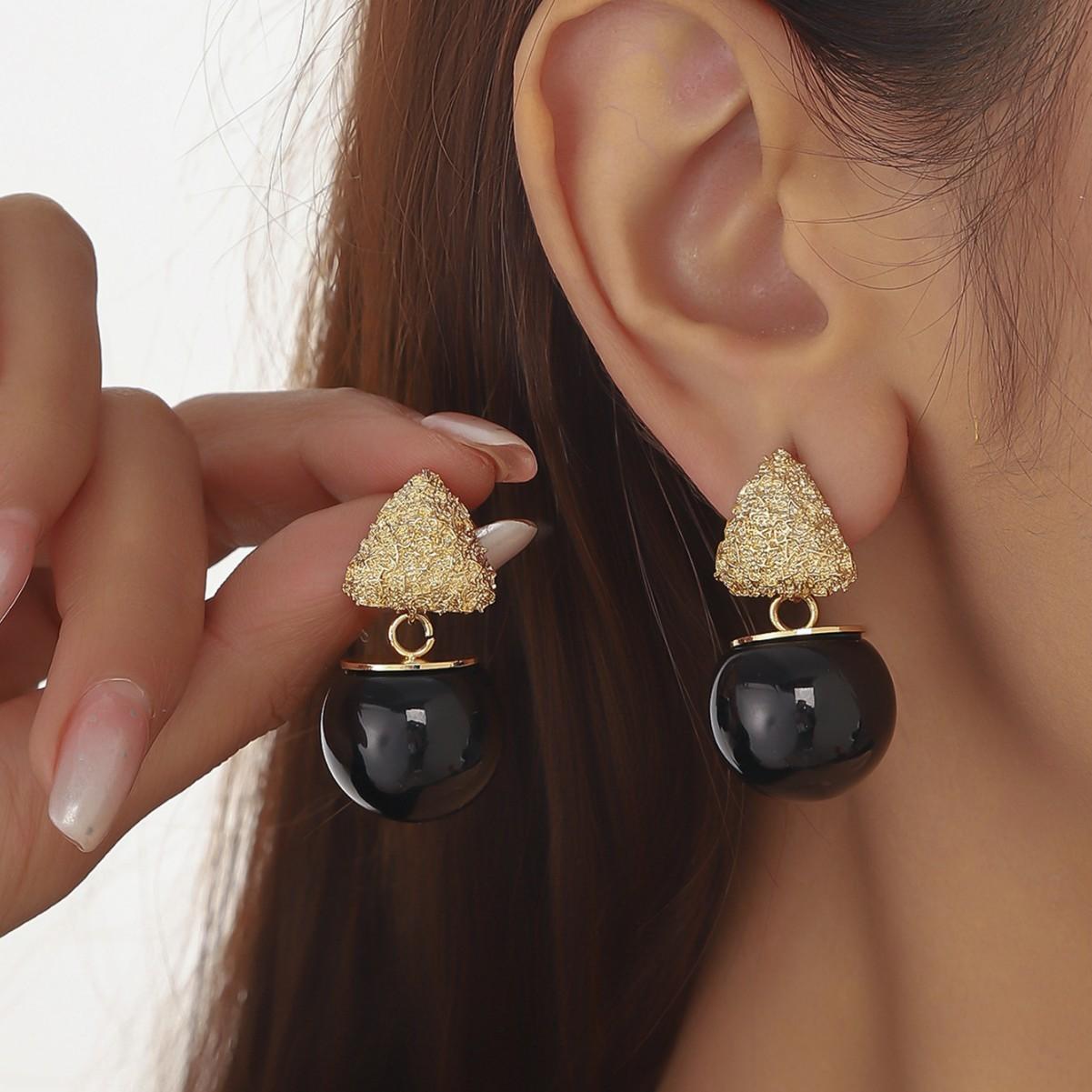 

Модні сережки-краплі для жіночих прикрас чорний