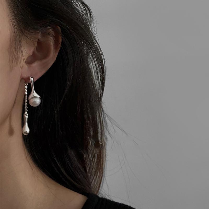 Fashion Design Irregular Metal Long Drop Earrings Women Pearl Chain  Asymmetric Elegant Pearl Boucle Jewelry