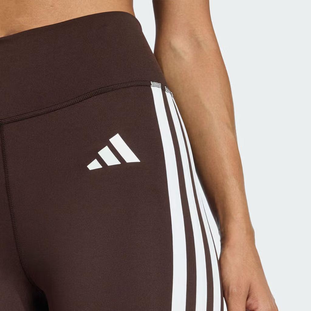 adidas Pantaloni Casual a Zampa Strisciati Vestibilità Slim Essentials Donna pantaloni KC7868