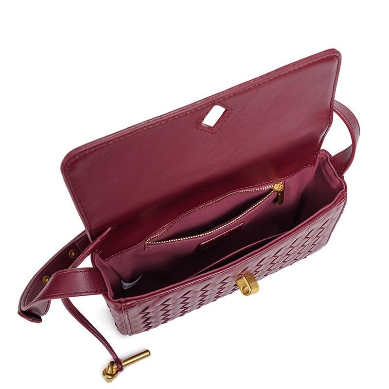 Niche Woven Single Shoulder Clutch Bag Diagonal Span Bag Small Square Bag Women's Tide Bag Versatile Daily Messenger