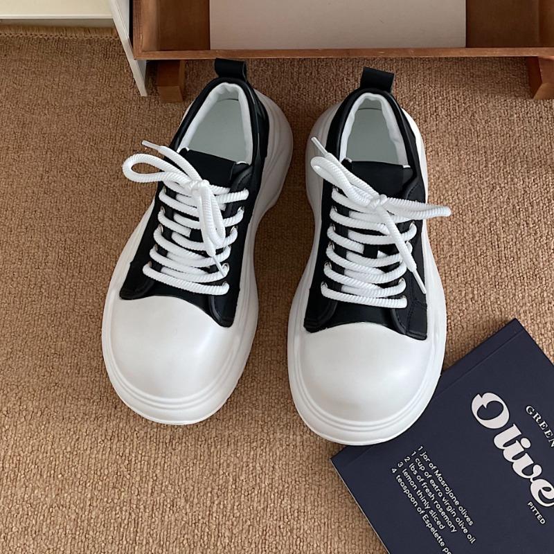 Retro und vielseitige Damenschuhe mit runder Zehenpartie und dicker Sohle, 2025 neue leichte Freizeitschuhe für Frühling und Herbst mit Absatz