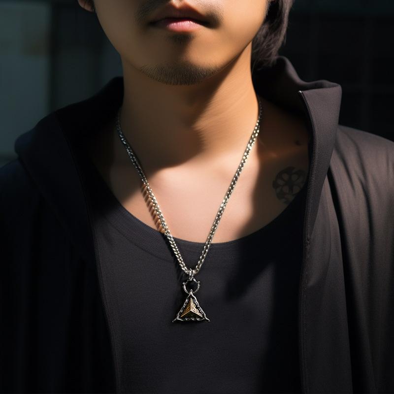 Necklace 'eye of Horus' High-end Retro Men's Jewelry Pendant