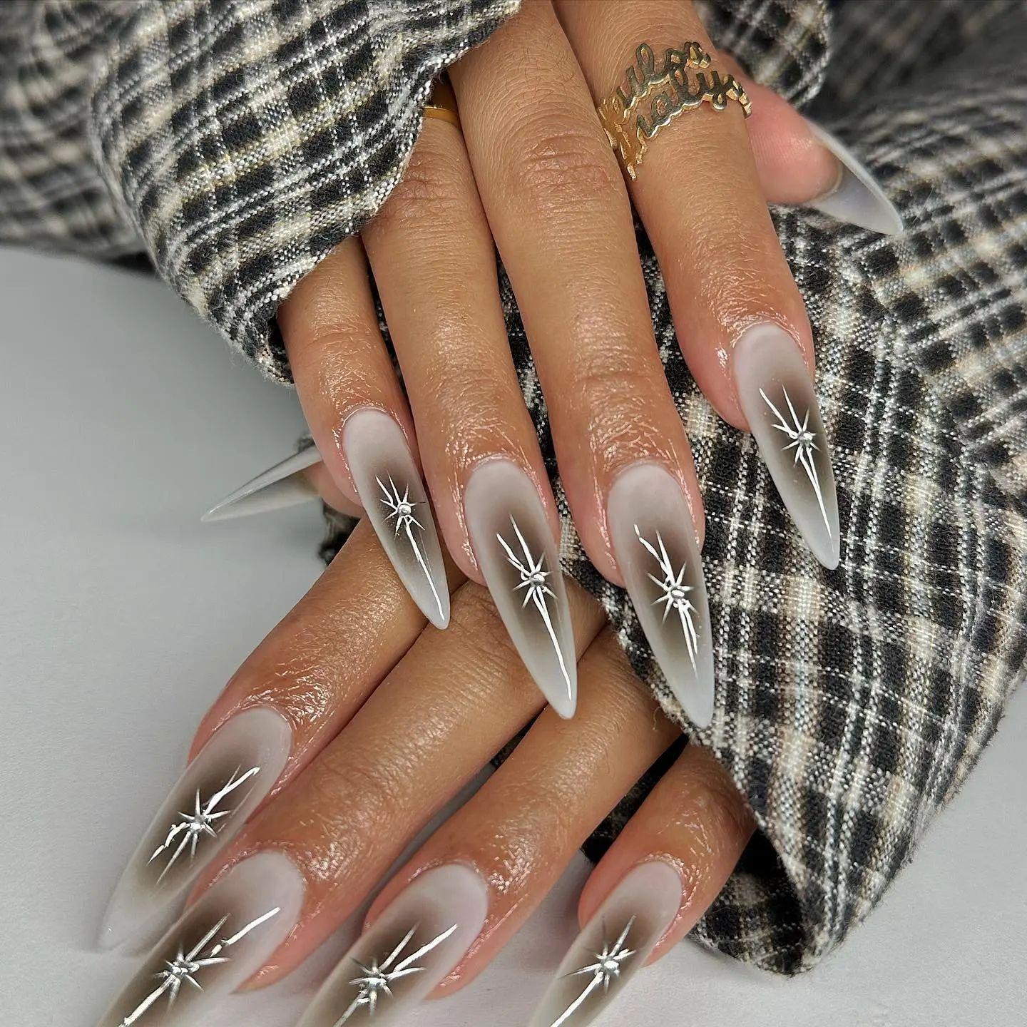 Nail Art Wearing Nail Piece, Black Smudged Long Pointed Star Broken Diamond Y2K Style Fake Nail Patch *3pcs