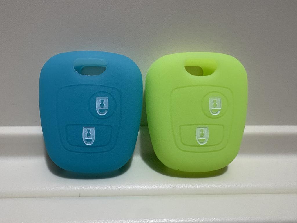 Pusakieyy 1Pc 2 Button Silicone Cover For Citroen C1 C2 C3 C4 XSARA PICASSO For Peugeot 106 107 206 207 307 For Toyota AYGO Key Mhsv0