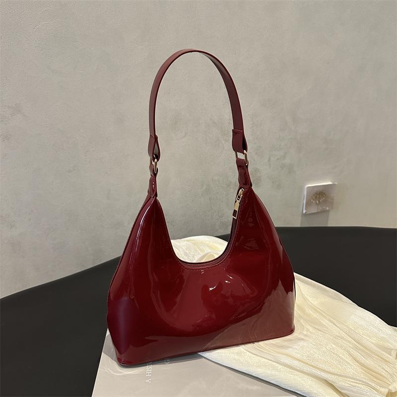Niche Texture Retro Patent Leather Glossy Women's Shoulder Armpit Bag New Versatile Simple Handbag