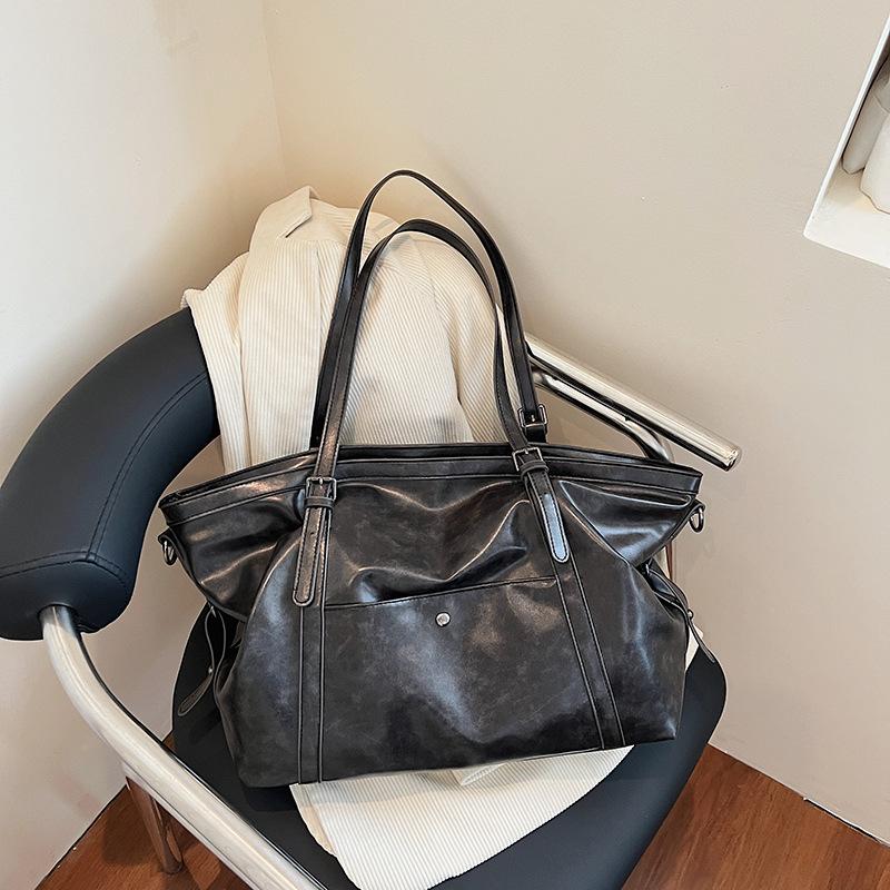 Retro Large-capacity One-shoulder Commuter Bag Women's 2025 New Simple Tote Bag Casual Travel One-shoulder Crossbody Bag
