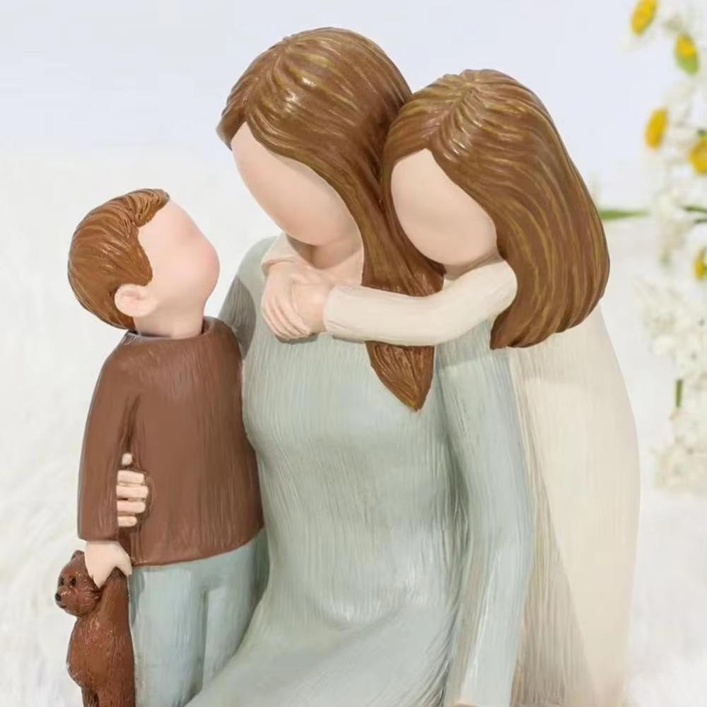 Modern Family Sculpture Elegant Resin Family Ornament Mother And Daughter Hugging Figurine  Bedroom