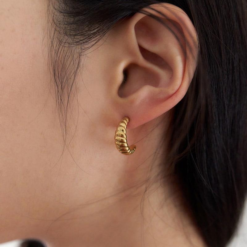 

geegee swing hoop earring - 2color SILVER