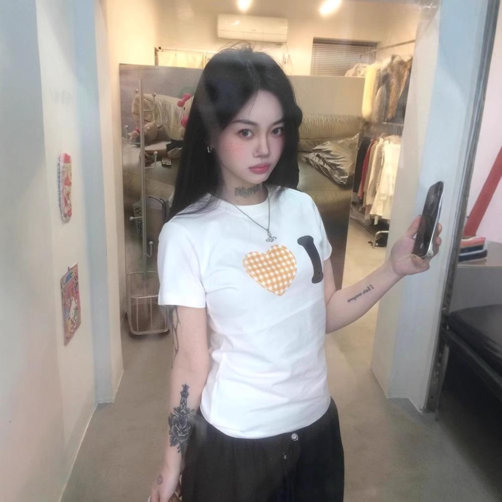 

Женская летняя футболка с коротким рукавом в клетку в стиле ретро с сердечком S Premium белый