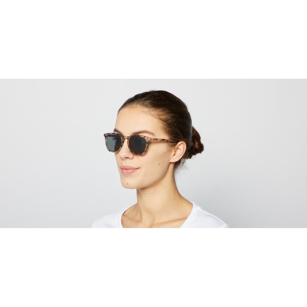 Ijipiji Trapeze Sunglasses #E Light Tortoise
