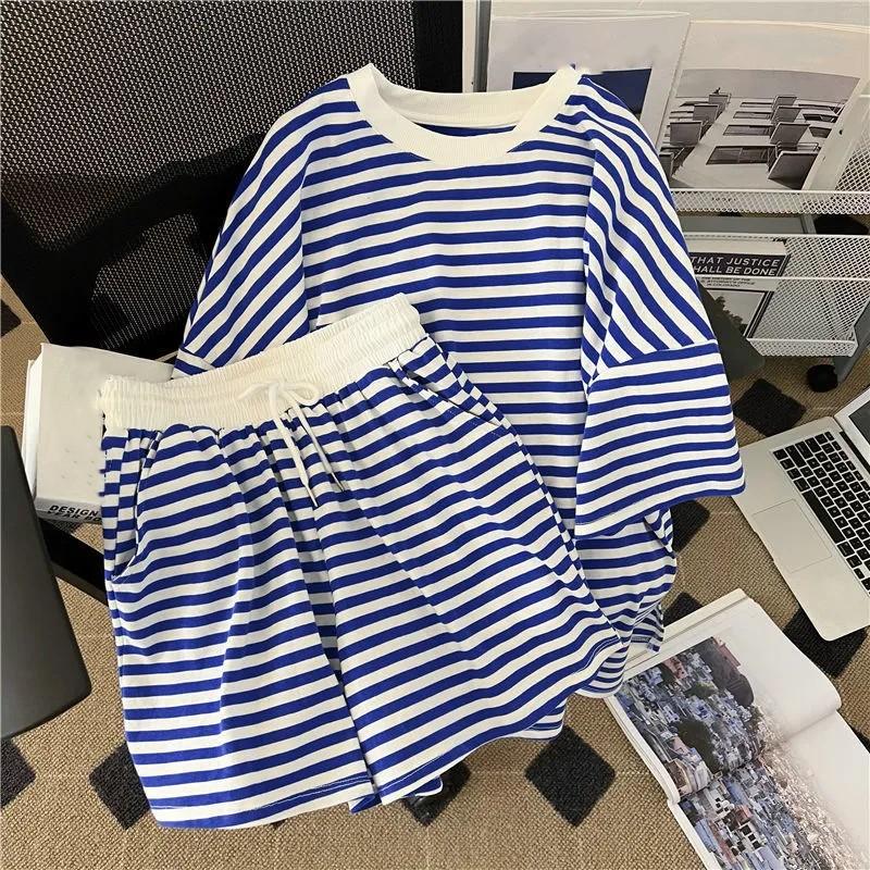 Ladies Summer Striped Casual Suit Round Neck Short Sleeve T-shirt + Shorts Two-piece Set