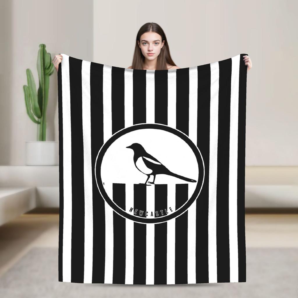 Newcastle Magpies Poster Blanket Warm Soft Fashion Plush Throw Blanket For Students Couch Bed Flannel Bedspread Bed Cover