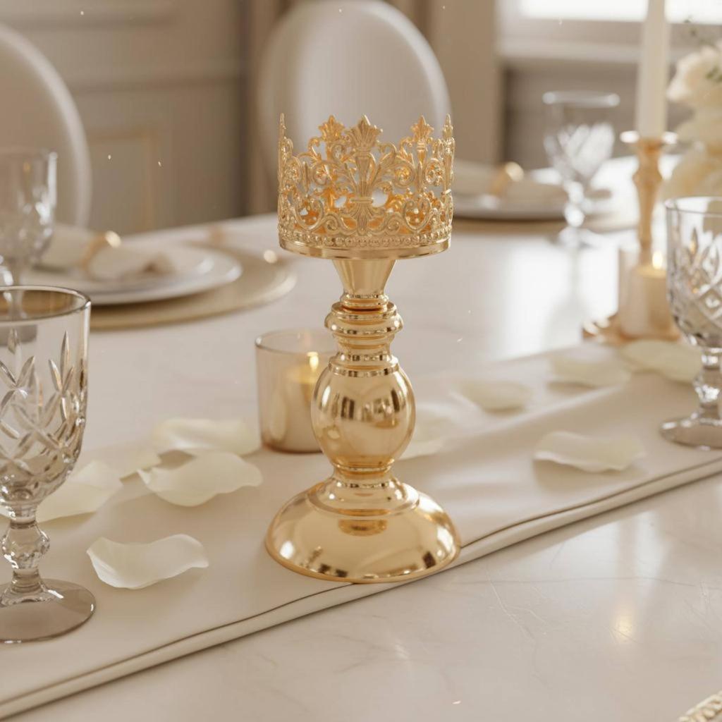 Crown Shaped Candle Holder Stable Base Metal Pedestal Candlestick Vintage Design Candle Stand Single Support Candlestick
