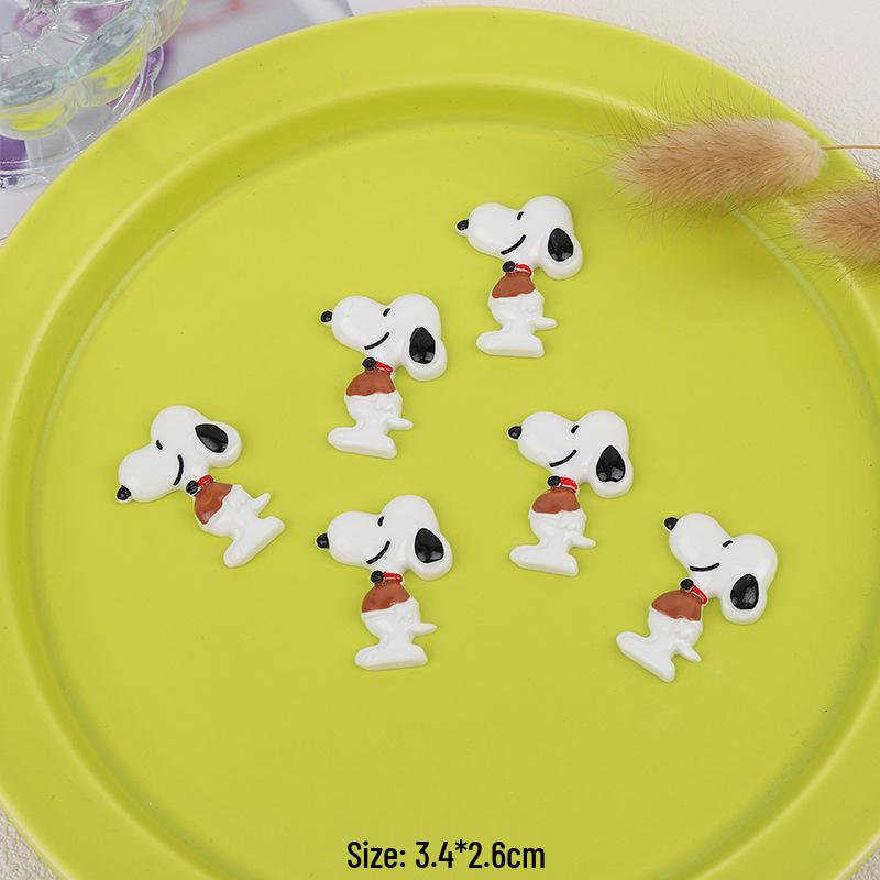 Snoopy Resin Accessories: DIY Phone Case, Hair Clip, Crocs, Water Cup Decorations, Cartoon Ornaments.