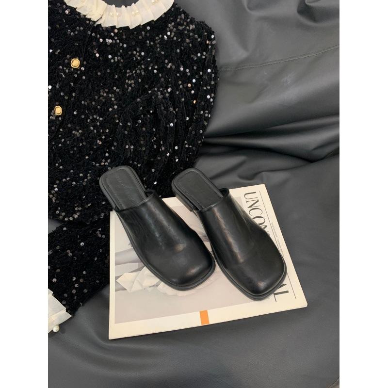 In the spring and autumn of 2025, the new retro British style flat-bottomed bag head and half slippers women's shoe version wear Muller shoes