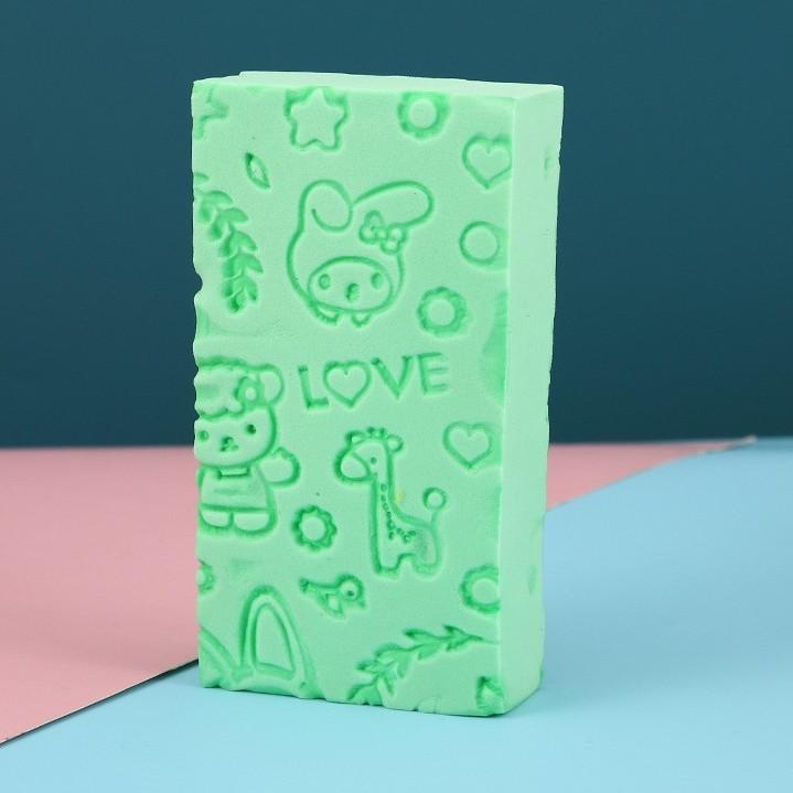 SpongeBob Loofah Bath Scrubber: Children's & Adult Exfoliating Towel for a Smooth Clean
