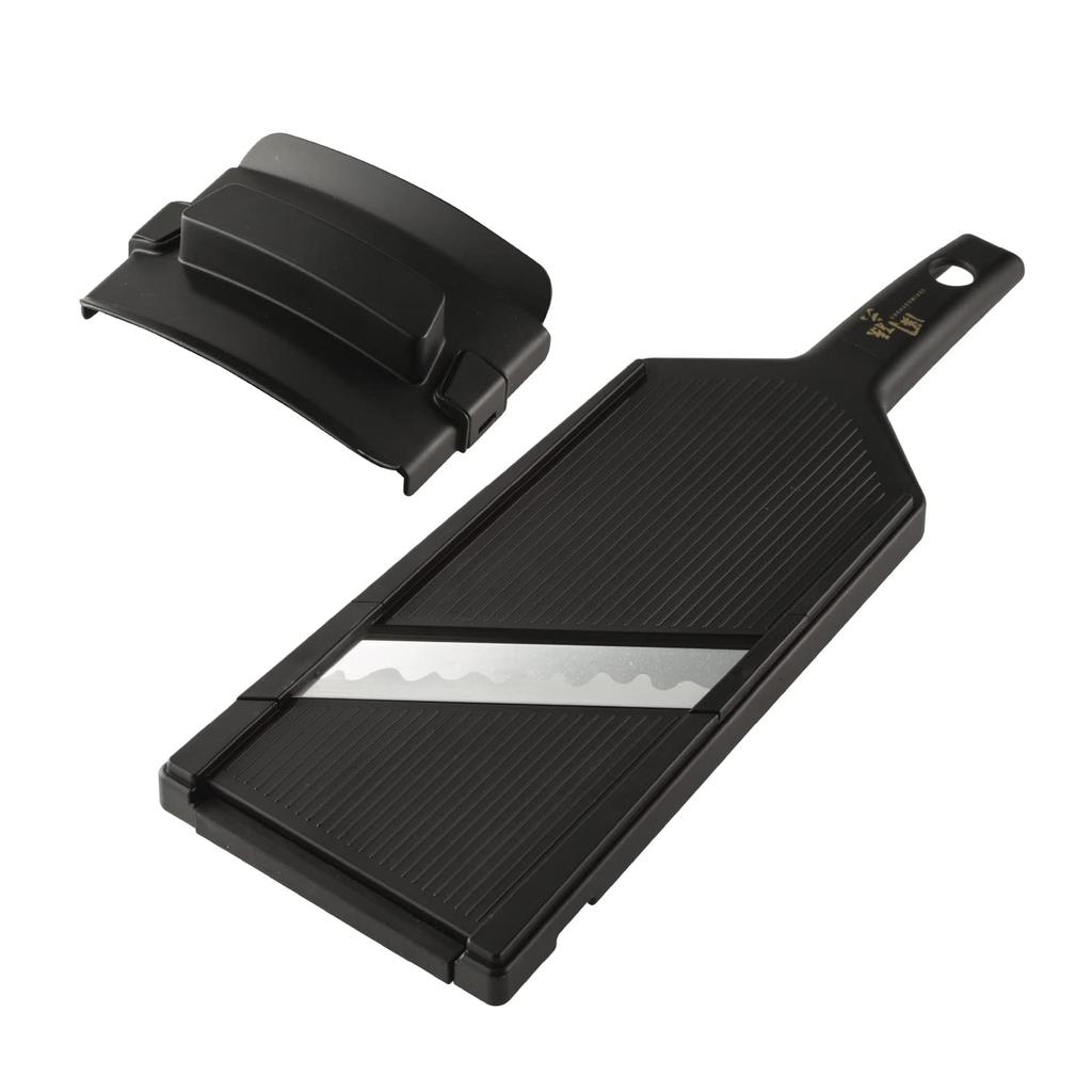 Kai Corporation Seki Magoroku Wide Cabbage Slicer with Made In DH3304 Guard, Japan,