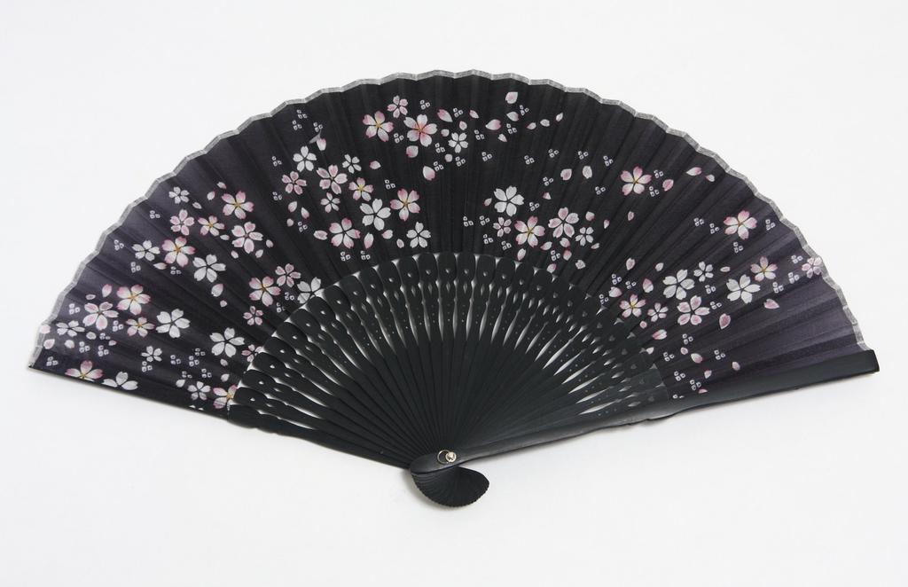 Hasegawa Silk Fan with Fan Pouch and Box Blossom Women's (Cherry Black)