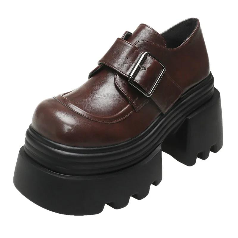 

Туфли на каблуке 10 см, повседневные кожаные туфли с пряжкой, новинка 2025 года, весенние женские кроссовки на массивной подошве, удобные туфли-лодочки на высокой платформе для ходьбы, женские 34 коричневый